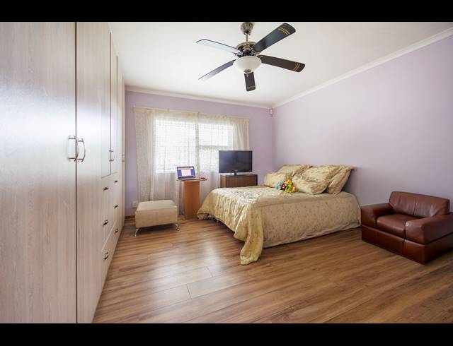6 BEDROOM HOUSE FOR SALE IN ROUXVILLE